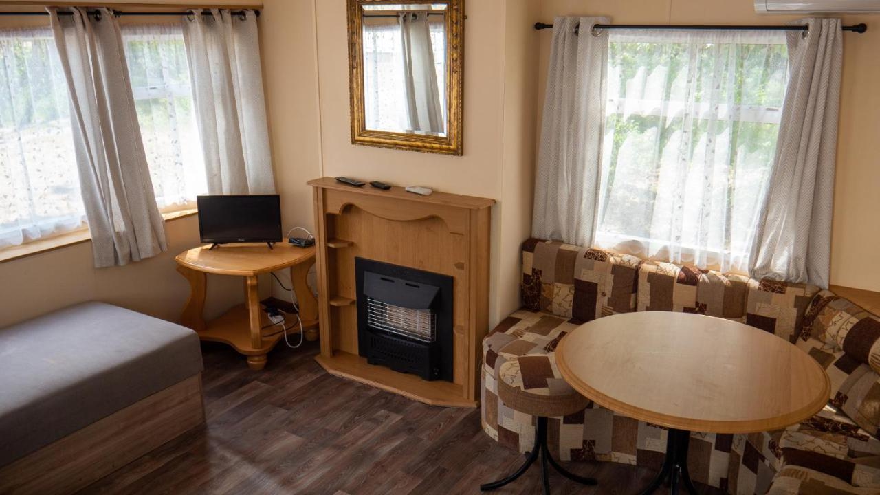 Hotel Galeria PRL Borne Sulinowo Exteriér fotografie